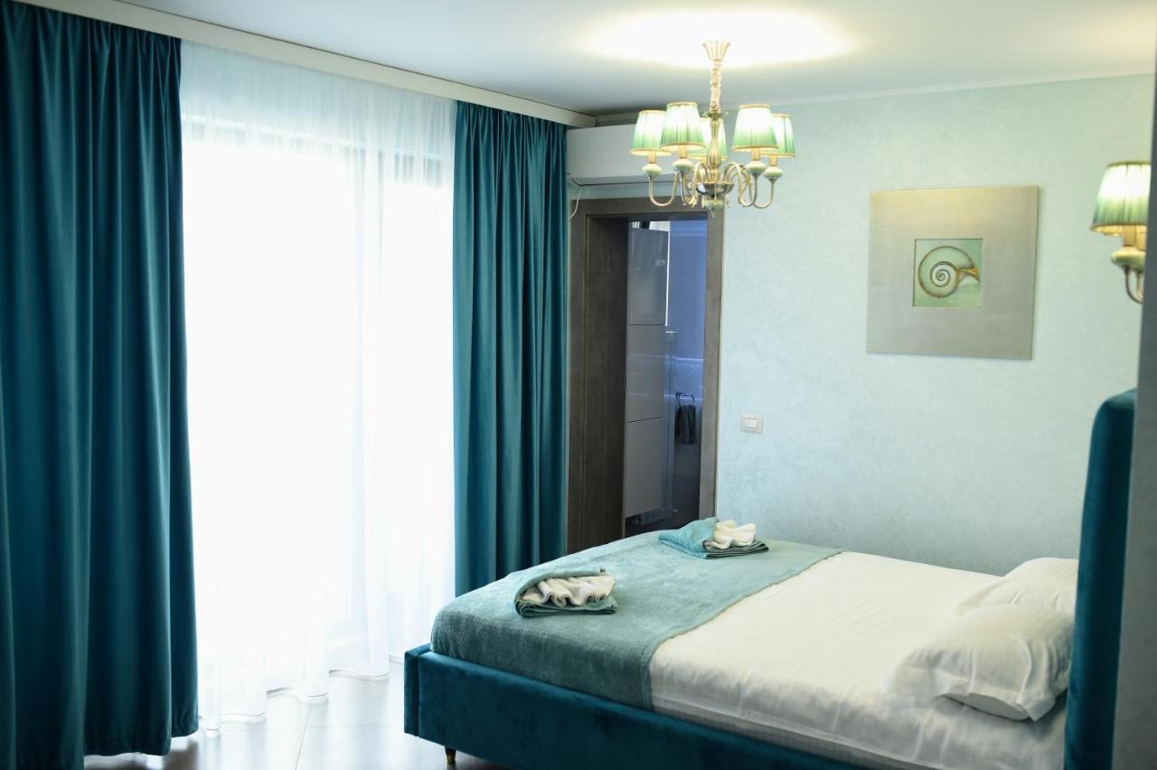 Appartement Myosotis Mamaia Studio By The Lake Extérieur photo