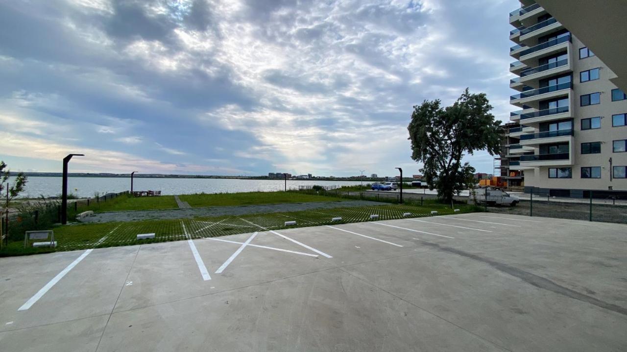 Appartement Myosotis Mamaia Studio By The Lake Extérieur photo