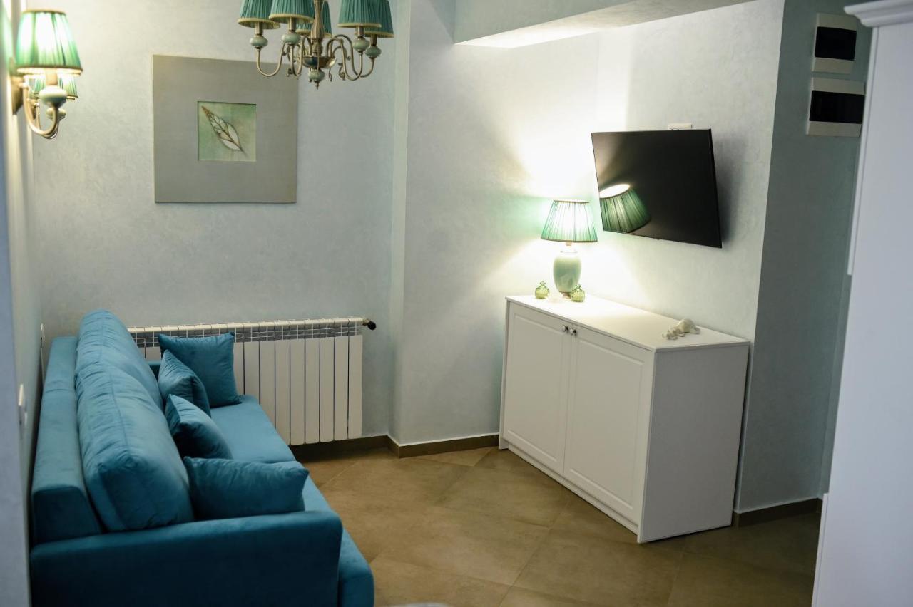Appartement Myosotis Mamaia Studio By The Lake Extérieur photo
