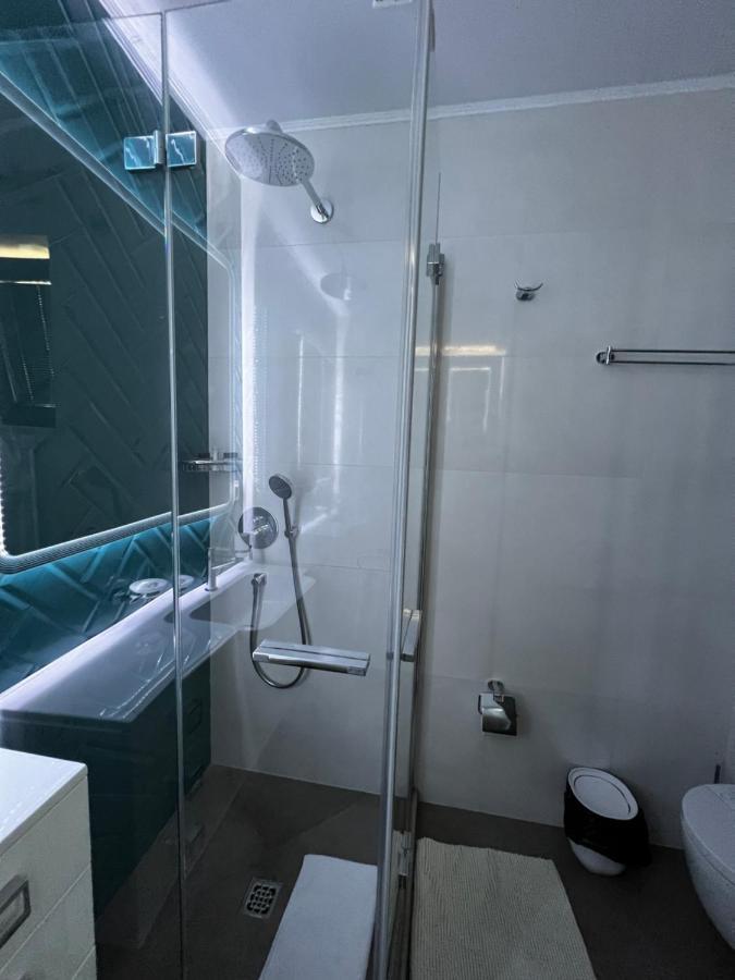 Appartement Myosotis Mamaia Studio By The Lake Extérieur photo
